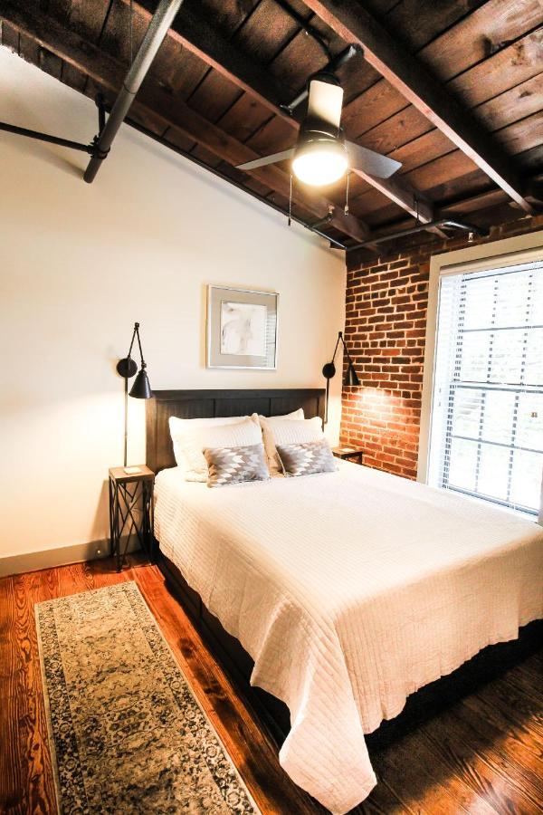 The Lofts At Downtown Salem Exterior foto