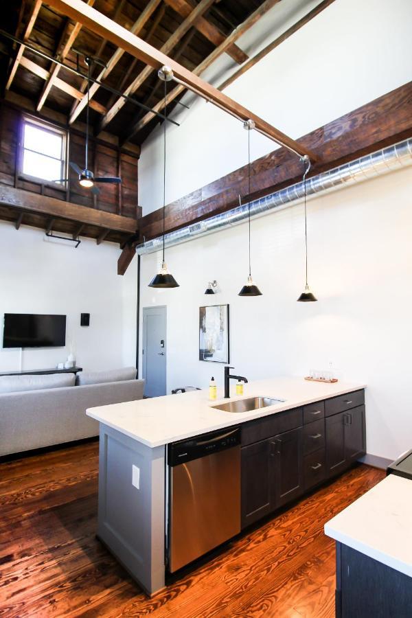 The Lofts At Downtown Salem Exterior foto